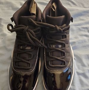 2016 Jordan 11 Retro Space Jam sneakers